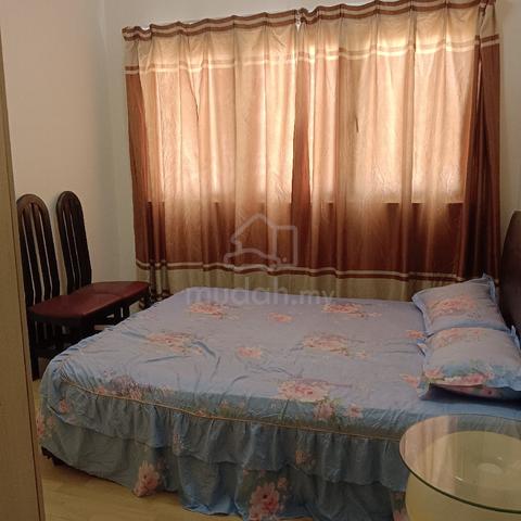 medium room for rent tamrind condo sentul east 10 august available 1
