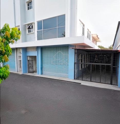 Kolombong Warehouse | Semi-D | Rent | Inanam | KK 1
