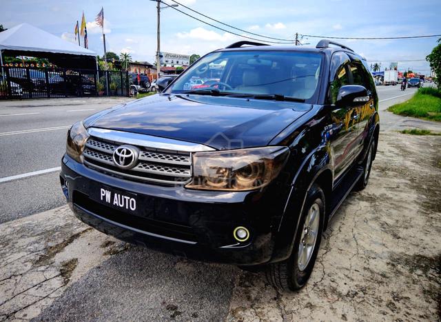 Toyota FORTUNER 2.7(A)V TRD SPORTIVO VVT-i 4X4 SUV - 2
