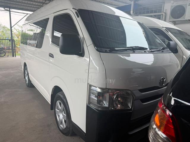 2015 Toyota HIACE 2.5 KDH200R FACELIFT (M) - 2