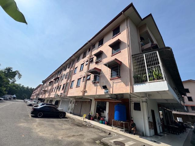 Taman Suria Shop Apartment 1