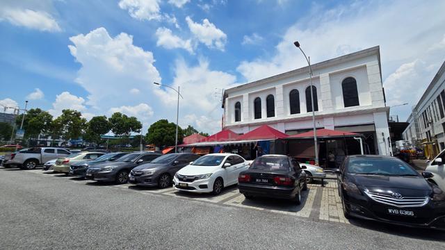 Eco Majestic, Freehold, Double Storey Corner Shoplot, One Unit only 1