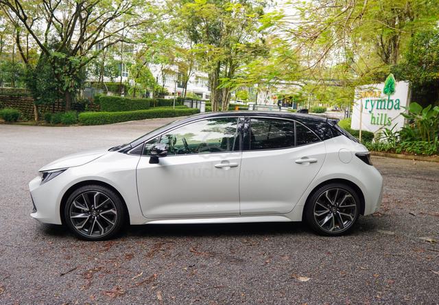 Toyota COROLLA SPORT 1.2 GZ (A) - 5