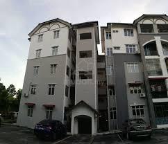 DAHLIA COURT SEPANG 1