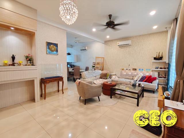 G & G Fully renovated 3.5 storey Terrace at Orange Villa 1 for Sale 1