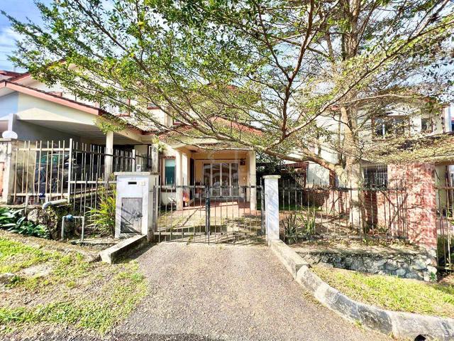 ENDLOT! FULLY RENOVATED Double Storey Taman Bukit Permata, Batu Caves 1