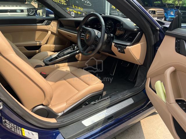 2022 Porsche 911 3.0 CARRERA (10k Milleage) Chrono - 4