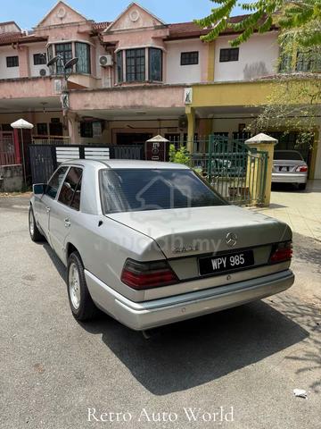 1988 Mercedes Benz 260E 2.6 (A) - 3