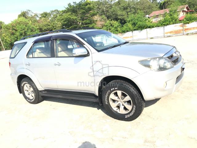 Toyota FORTUNER 2.7 V TRD(A)LEATHER SEAT/NEW MODEL - 2