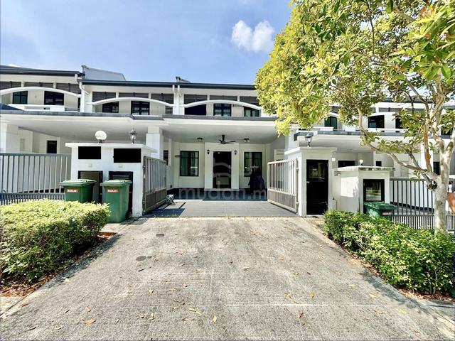 FACING OPEN🔥2 Storey Terrace Cradleton Eco Majestic, Semenyih 1