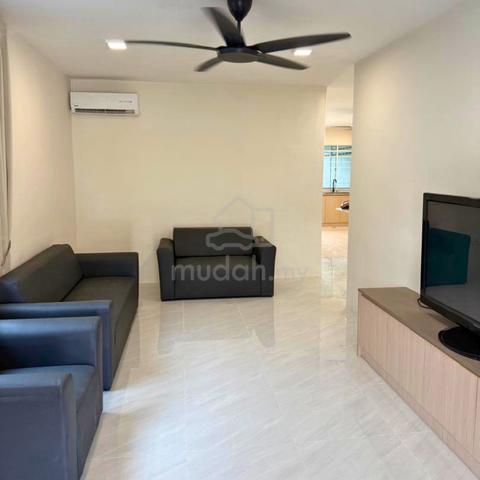 Flood Free Corner House For Rent Kolombong 4 Car Parks 1