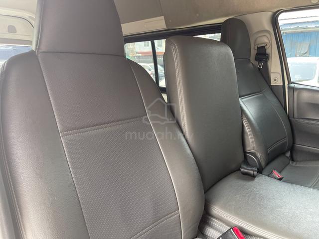 2013 Toyota HIACE 2.5 KDH202R FACELIFT (M) DIESEL - 5