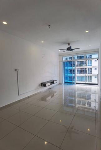 Senai Garden Apartment 1