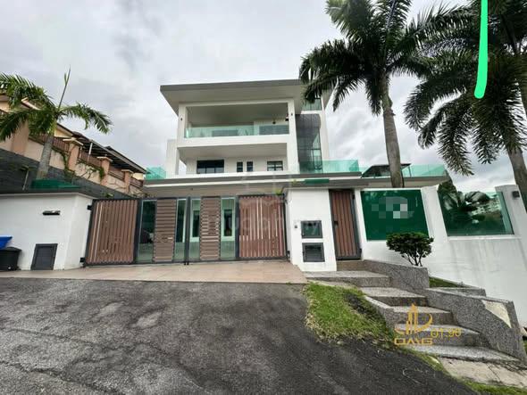 Shah Alam Seksyen 7 3 Storey Bungalow Corner Lot Renovated Best Buy 1