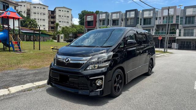 2013/2016 Toyota VELLFIRE 2.4 Z GOLDEN EYES - 1