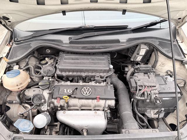 2015 Volkswagen POLO 1.6 CLUB EDITION (CKD) - 5