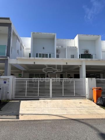 Direct owner - Partially furnished house in Bandar Sri Sendayan 1