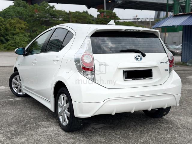 2013 Toyota PRIUS C 1.5 TRD SPORTIVO 1/Y WARRANTY - 3