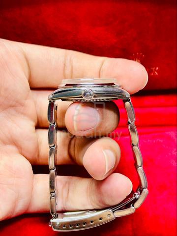 Carousel Image