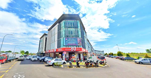3sty ShopLot @ Saujana Putra 2