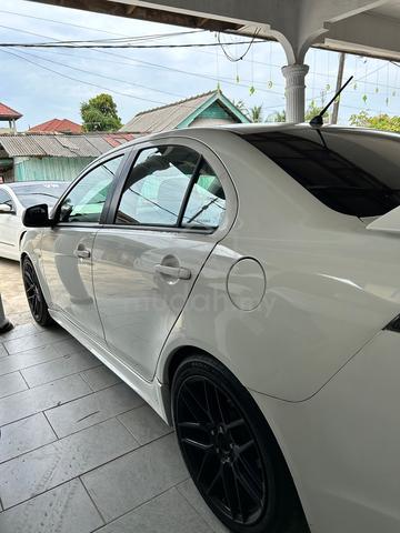 2010 Mitsubishi LANCER 2.0 GT - 4
