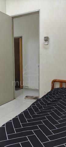 Dua bilik sewa untuk di sewakan. 1