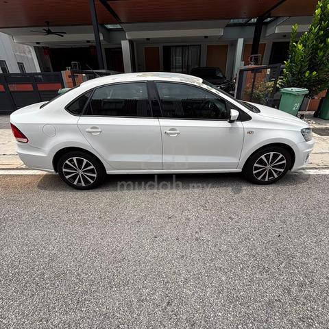 2017 Volkswagen VENTO 1.2 TSI HIGHLINE (A) - 3