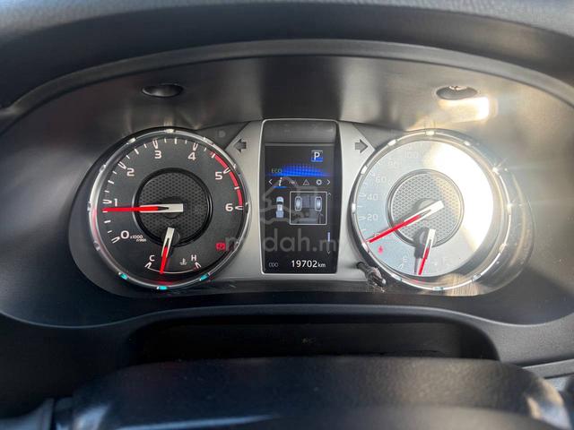 2025 Toyota HILUX 2.8 GR SPORT (A) 16K KM ORI GR - 3