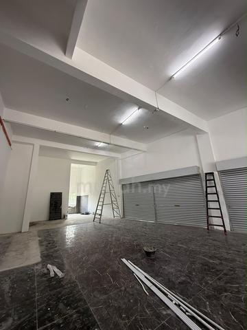 Kempas Utama Corner Lot For Rent 1