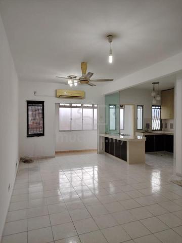 amansiara townhouse selayang Partially Furnished vacant 1