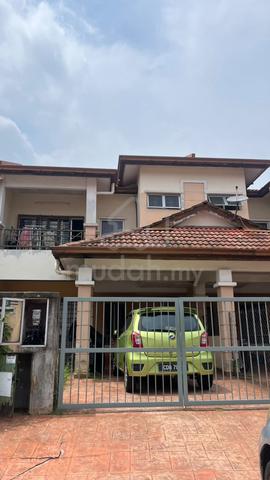 MASTER ROOM FEMALE UNIT - Seksyen U12 Shah Alam 1