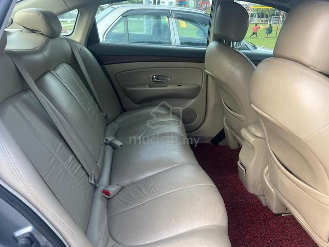 2011 Nissan SYLPHY 2.0 LUXURY (A) - 4