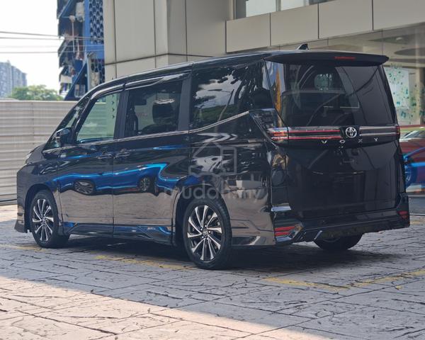 2024 Toyota VOXY 2.0 S-Z GR BODYKITS 7K KM - 2