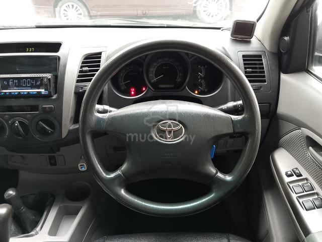 2010 Toyota Hilux 2.5 G (A) Turbo Diesel 4x4 - 5