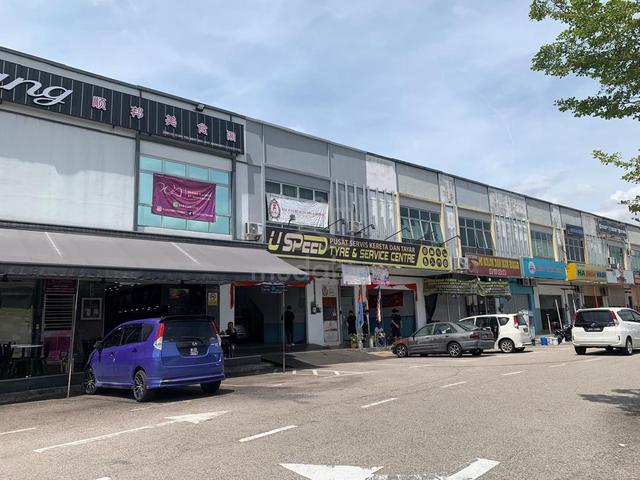 Taman pulai mutiara 1st floor shoplot for rent 1