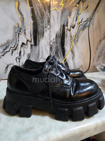 Prada Leather women - photo 2 of 6