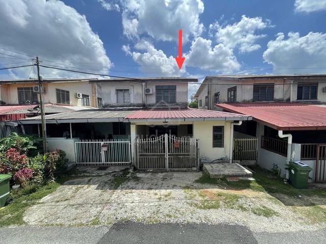 [FOR SALE] Rumah Semi D Kluster 2 Tingkat di Tanah Putih, Kuantan 1