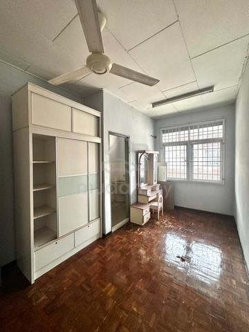 Nice Room For Rent in Taman Permai Jaya Near Econsave 1