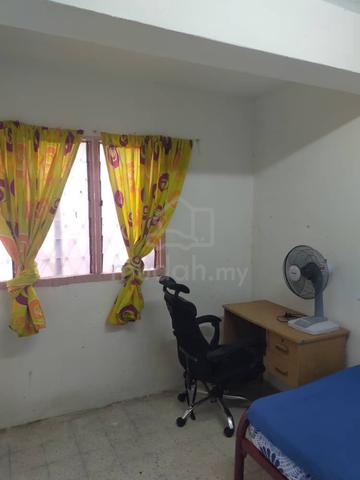 Bilik Sewa Middle Wangsa Maju 1