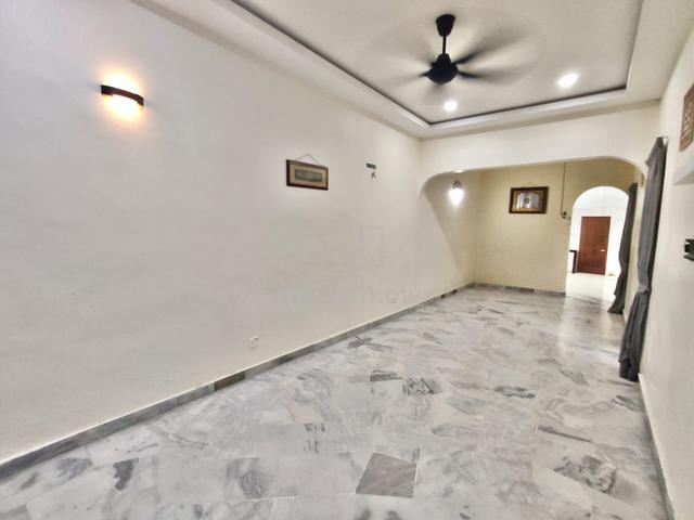 Extended & Renovated Single Storey Taman Mawar Batu 16 Rawang For Sale 1