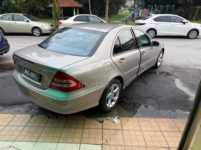 Mercedes Benz - 2