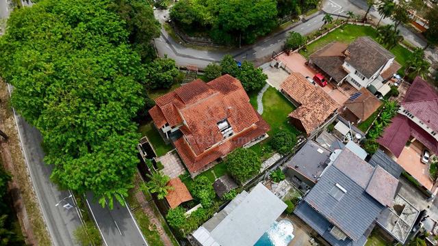 Corner Lot Double Storey Bungalow, Seksyen 11 Shah Alam 1