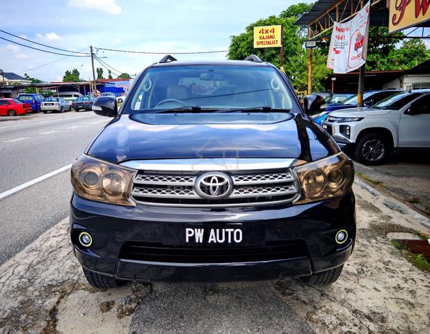 Toyota FORTUNER 2.7(A)V TRD SPORTIVO VVT-i 4X4 SUV - 3