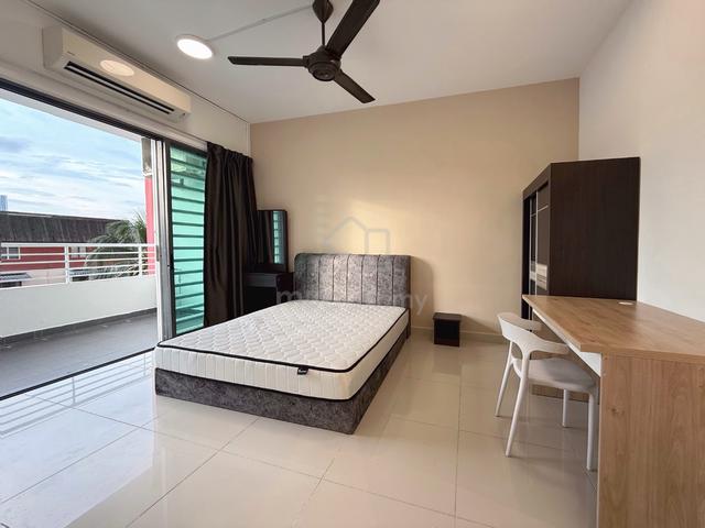 Balcony Room at Bayu Pandan Jaya, 5 Minutes walk to LRT, 1+1depo only 1
