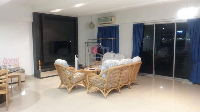 Middle Room For Rent @ SEAVIEW TOWER 1