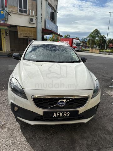 2014 Volvo V40 2.0 T5 (A) - 1
