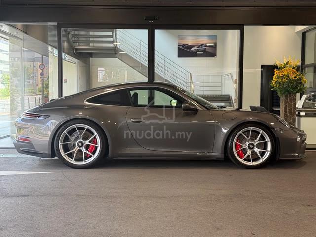 2022 Porsche 911 GT3 Touring APPROVED CAR - 3