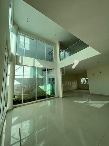 3 Storey Superlink / Terrace House @ Bukit Hatamas 3