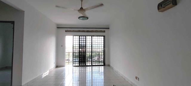 Selesa Puteri Condominium 1