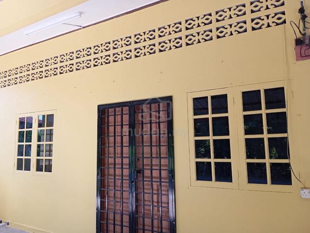 Rumah teres untuk disewa 1